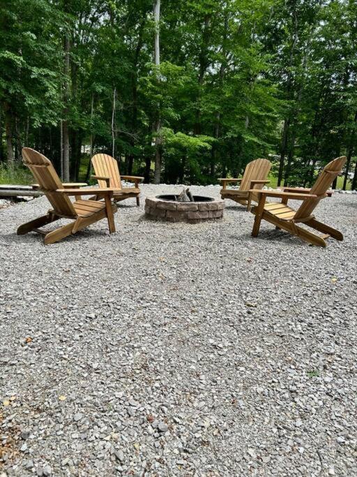 Willa Sugar Bear Cabin With Boat Parking 5 Mins To State Park & Golf Burkesville Zewnętrze zdjęcie