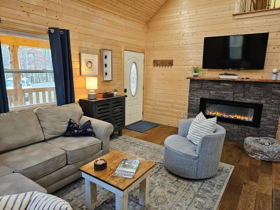 Willa Sugar Bear Cabin With Boat Parking 5 Mins To State Park & Golf Burkesville Zewnętrze zdjęcie